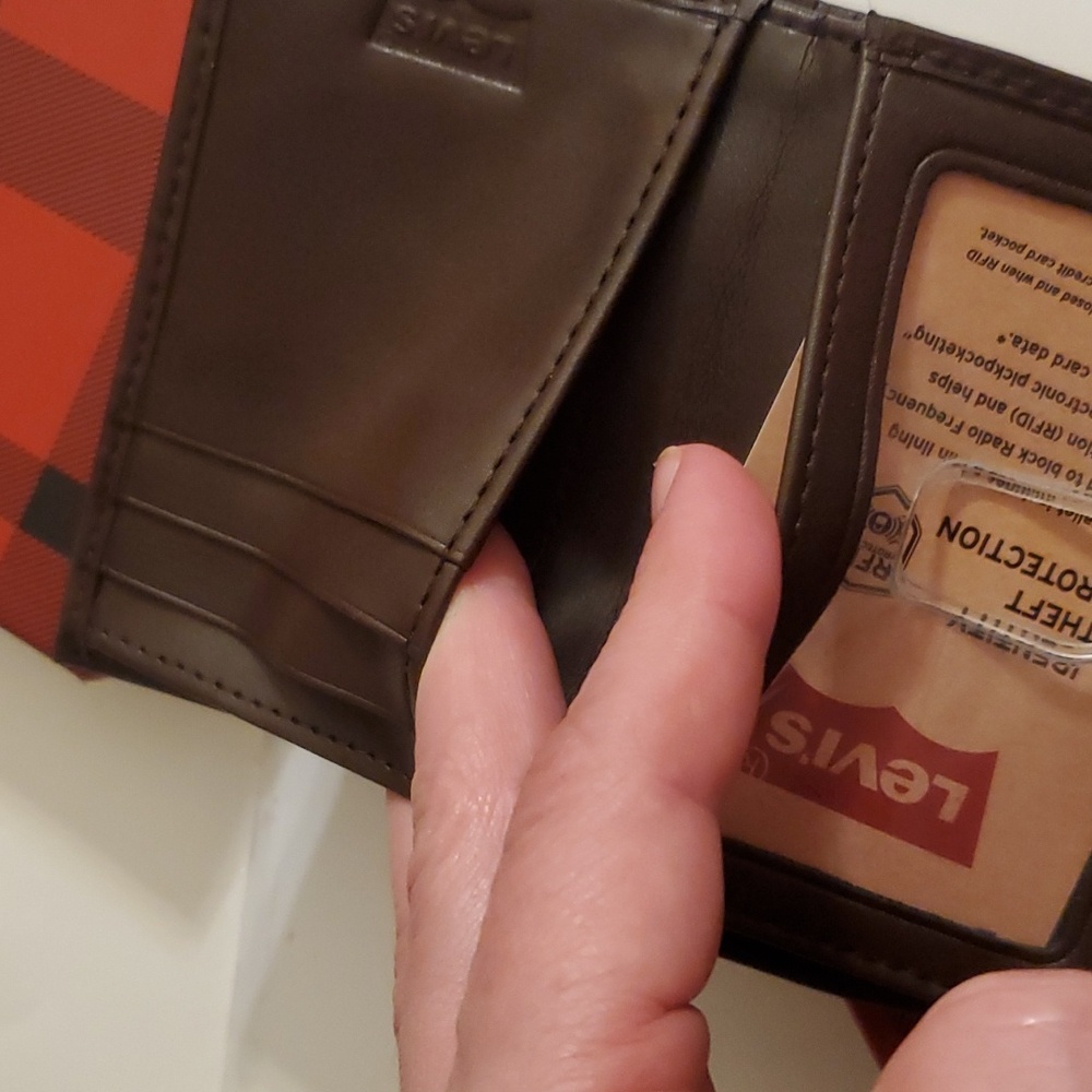 New mens real leather brown Levi's trifold wallet - Picture 6 of 7